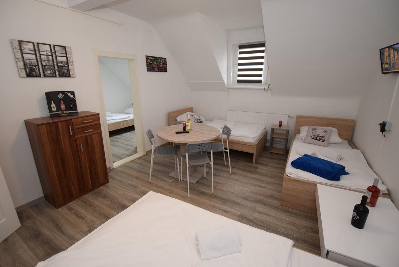 Monteurzimmer Kirchheim-Teck Kirchheim unter Teck Luaran gambar